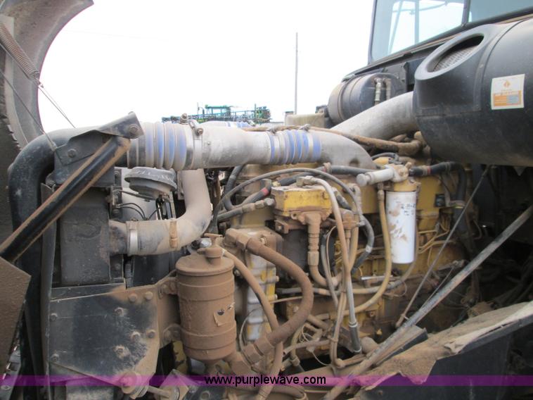 image for item H9402 1991 International 9400 Eagle liquid fertilizer tender truck