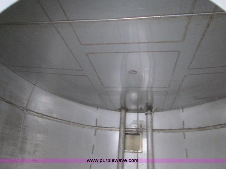 image for item H9402 1991 International 9400 Eagle liquid fertilizer tender truck