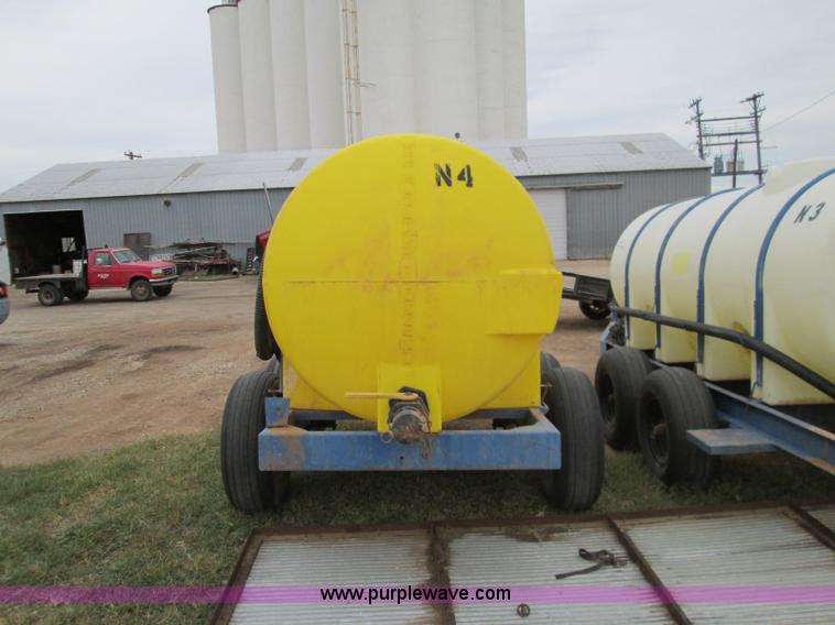 image for item H9403 1,025 gallon nurse trailer