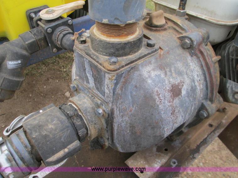 image for item H9403 1,025 gallon nurse trailer