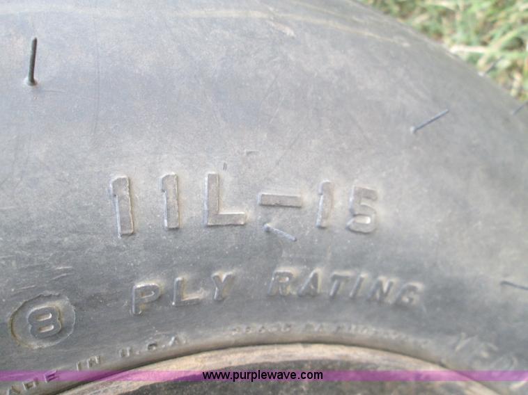 image for item H9403 1,025 gallon nurse trailer