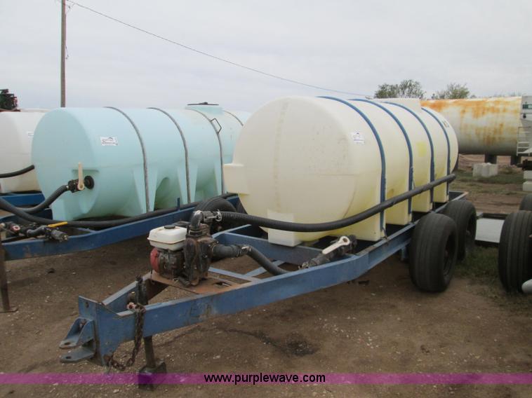 image for item H9404 1,025 gallon nurse trailer