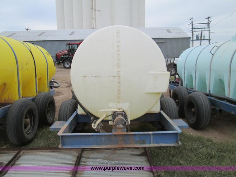image for item H9404 1,025 gallon nurse trailer