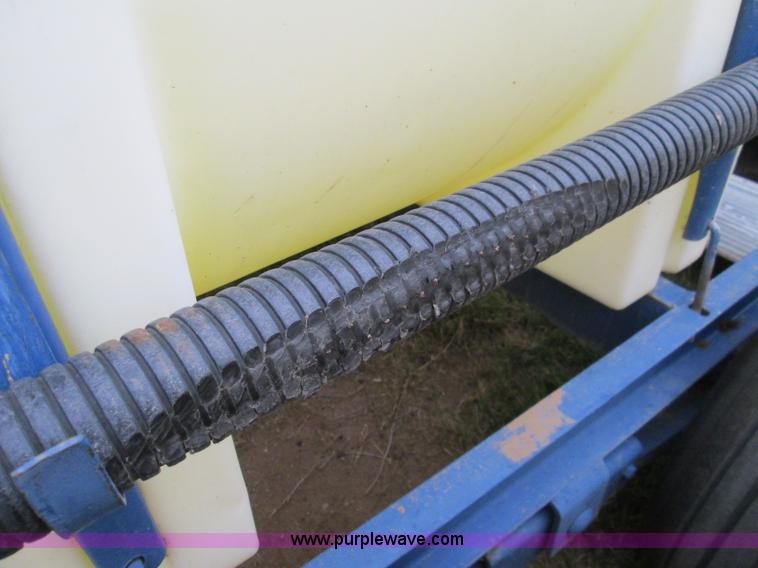 image for item H9404 1,025 gallon nurse trailer