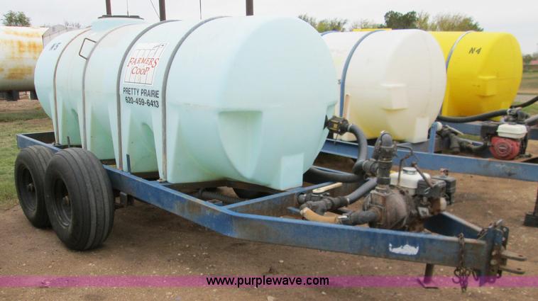 image for item H9405 1,025 gallon nurse trailer