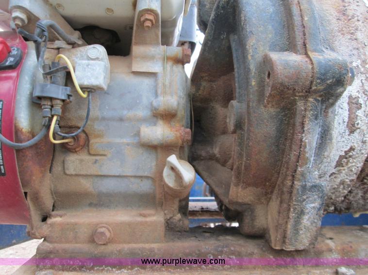 image for item H9405 1,025 gallon nurse trailer