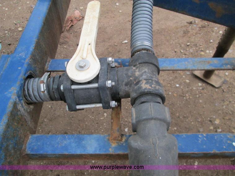 image for item H9405 1,025 gallon nurse trailer