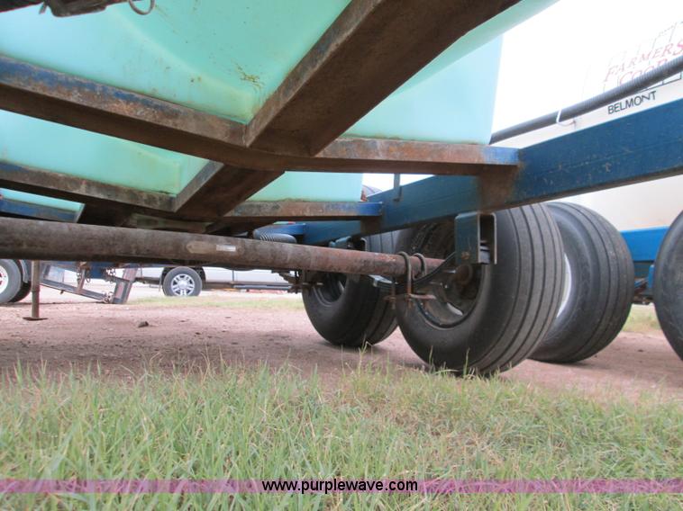 image for item H9405 1,025 gallon nurse trailer