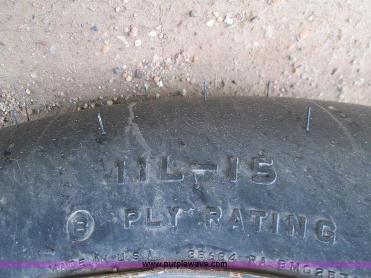 image for item H9405 1,025 gallon nurse trailer