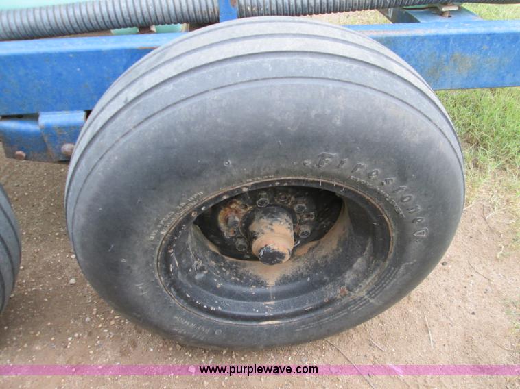 image for item H9405 1,025 gallon nurse trailer