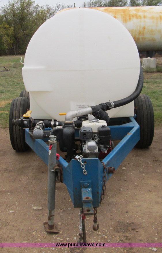 image for item H9406 1,025 gallon nurse trailer