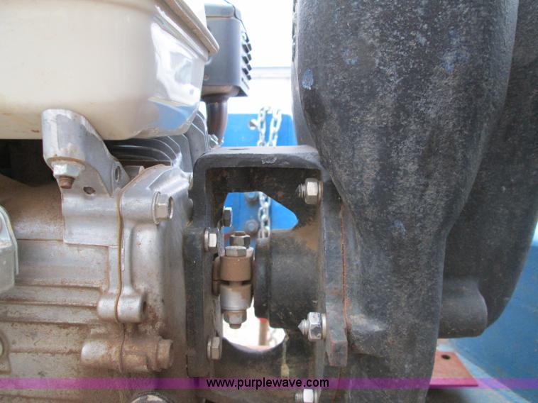 image for item H9406 1,025 gallon nurse trailer