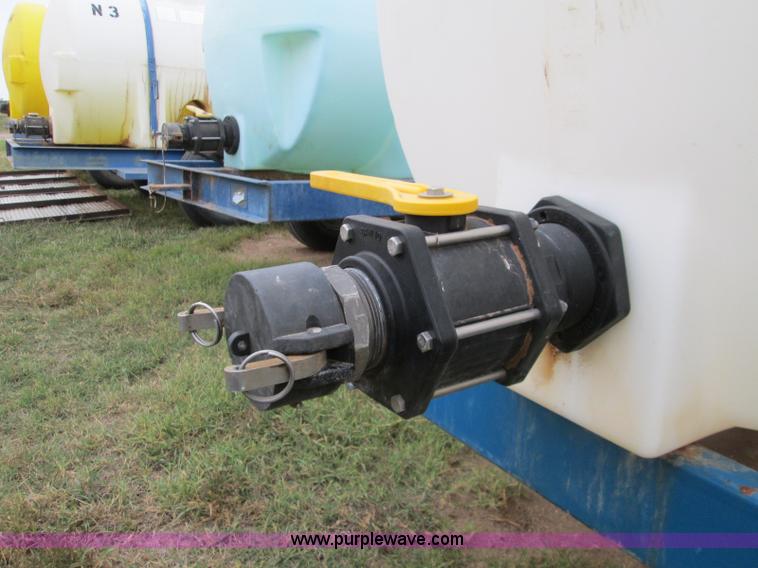 image for item H9406 1,025 gallon nurse trailer