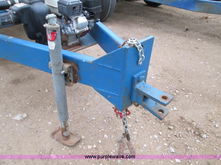 image for item H9406 1,025 gallon nurse trailer