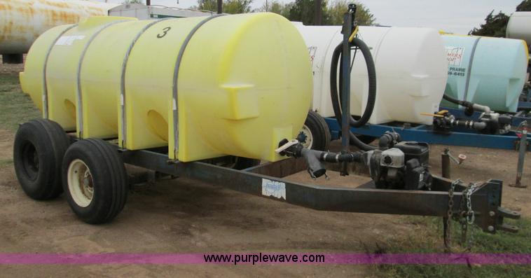 image for item H9407 1,025 gallon nurse trailer