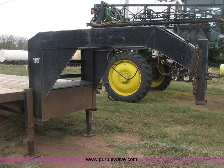 image for item H9408 1999 L&L gooseneck trailer