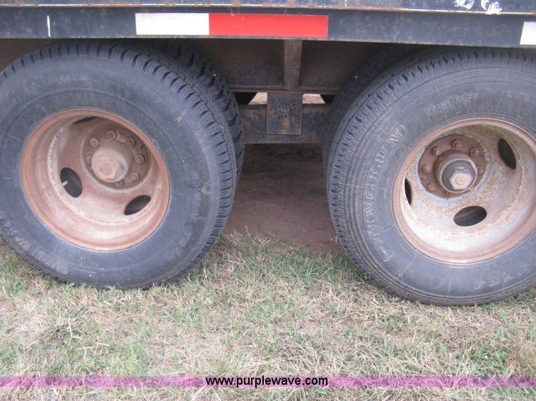 image for item H9408 1999 L&L gooseneck trailer