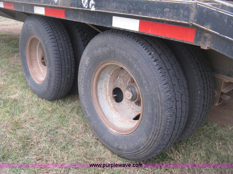 image for item H9408 1999 L&L gooseneck trailer