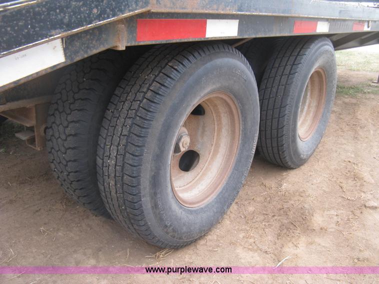 image for item H9408 1999 L&L gooseneck trailer