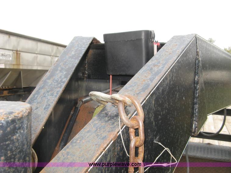 image for item H9408 1999 L&L gooseneck trailer