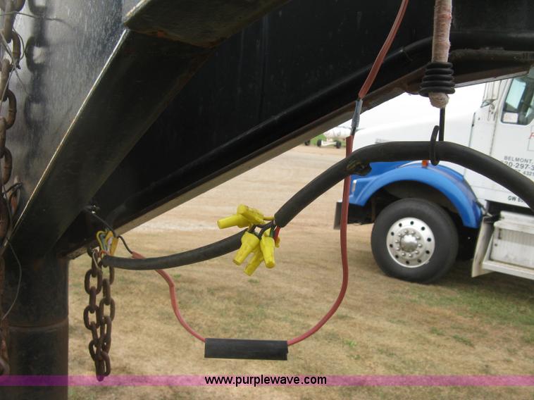 image for item H9408 1999 L&L gooseneck trailer