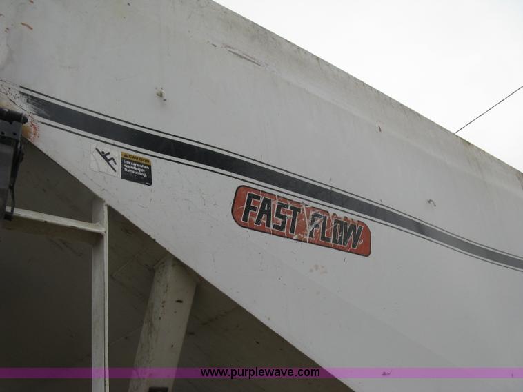 image for item H9410 1985 Mack RW600 Superliner tender truck