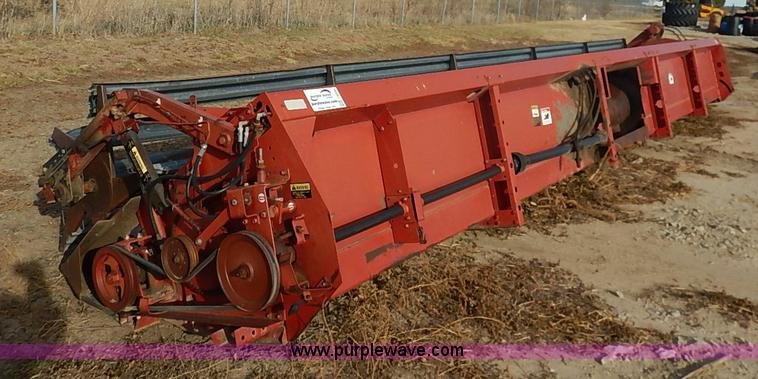 image for item I5225 1989 Case IH 1010 head
