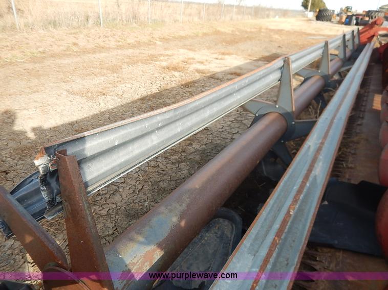 image for item I5225 1989 Case IH 1010 head