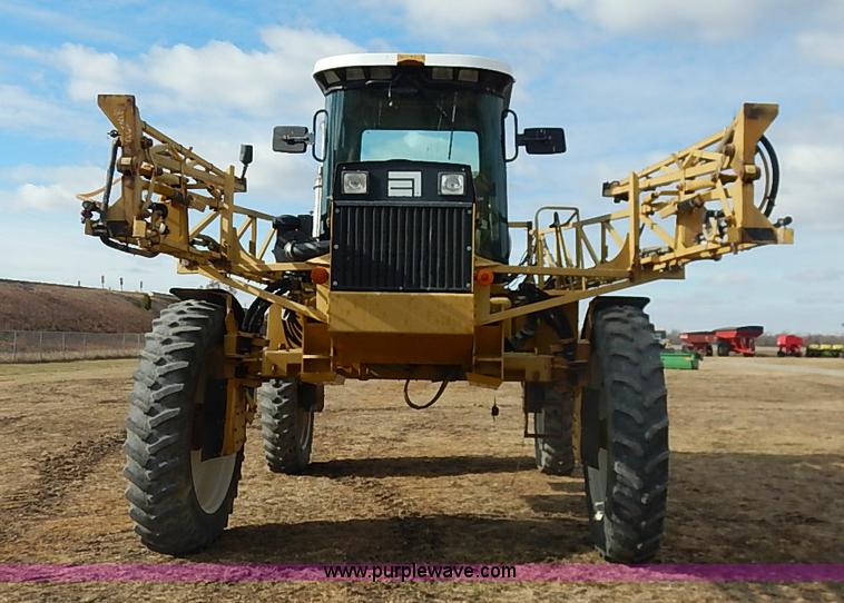 image for item I5228 1999 Ag-Chem RoGator 854 self-propelled sprayer