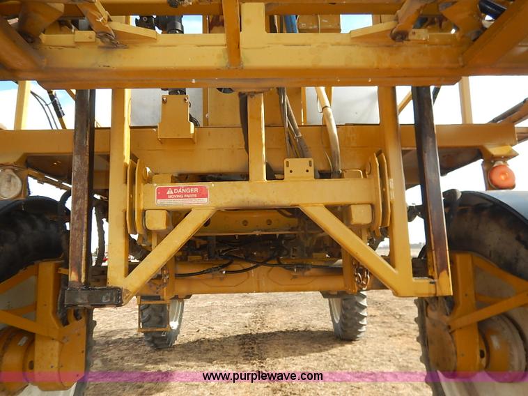 image for item I5228 1999 Ag-Chem RoGator 854 self-propelled sprayer