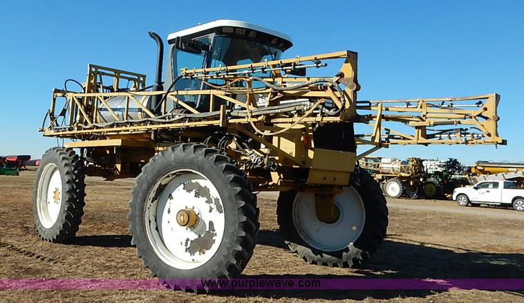 image for item I5229 1995 Ag-Chem RoGator 844 self-propelled sprayer