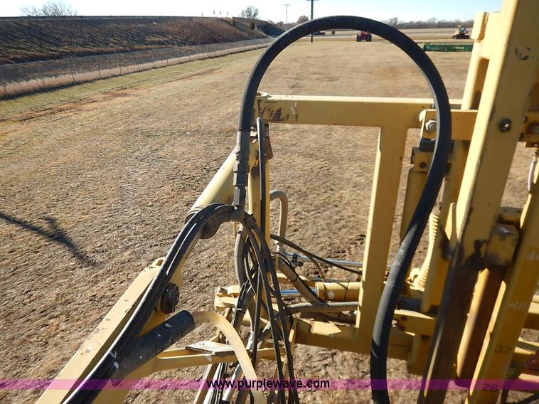 image for item I5229 1995 Ag-Chem RoGator 844 self-propelled sprayer