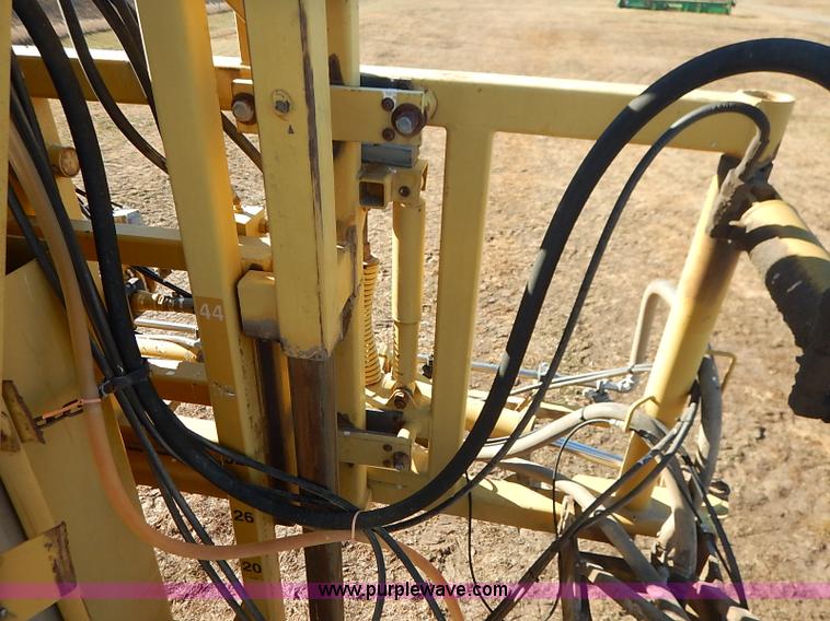 image for item I5229 1995 Ag-Chem RoGator 844 self-propelled sprayer