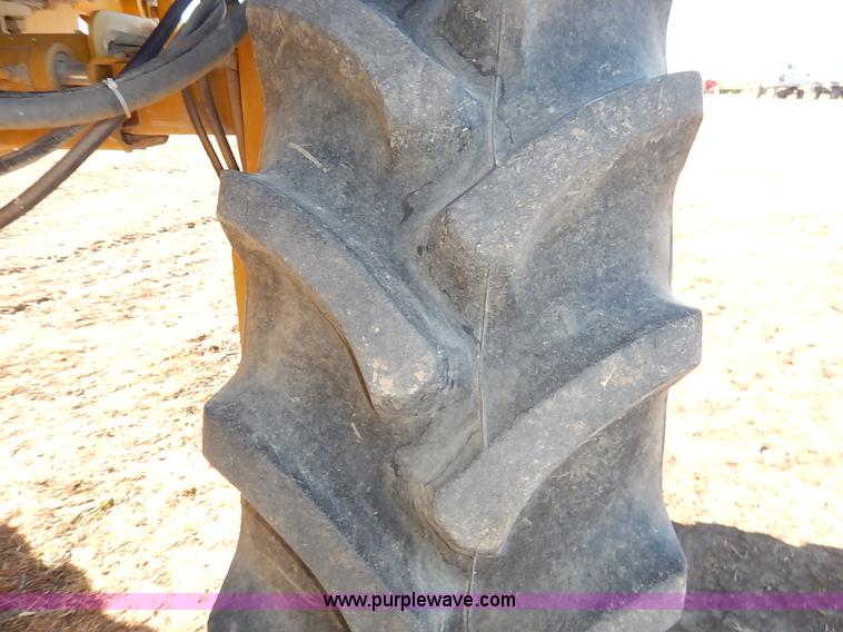 image for item I5229 1995 Ag-Chem RoGator 844 self-propelled sprayer