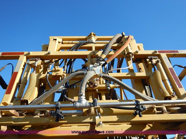 image for item I5229 1995 Ag-Chem RoGator 844 self-propelled sprayer