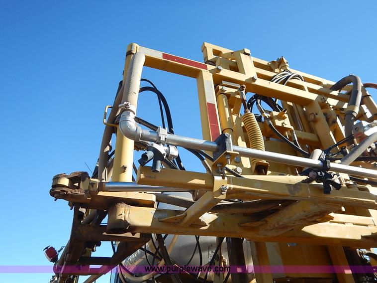 image for item I5229 1995 Ag-Chem RoGator 844 self-propelled sprayer