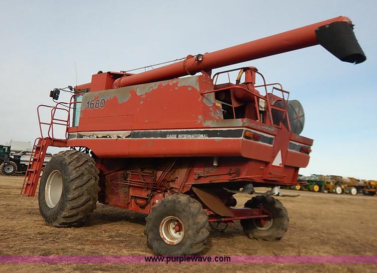 image for item I5237 1988 Case IH 1680 Axial-Flow combine