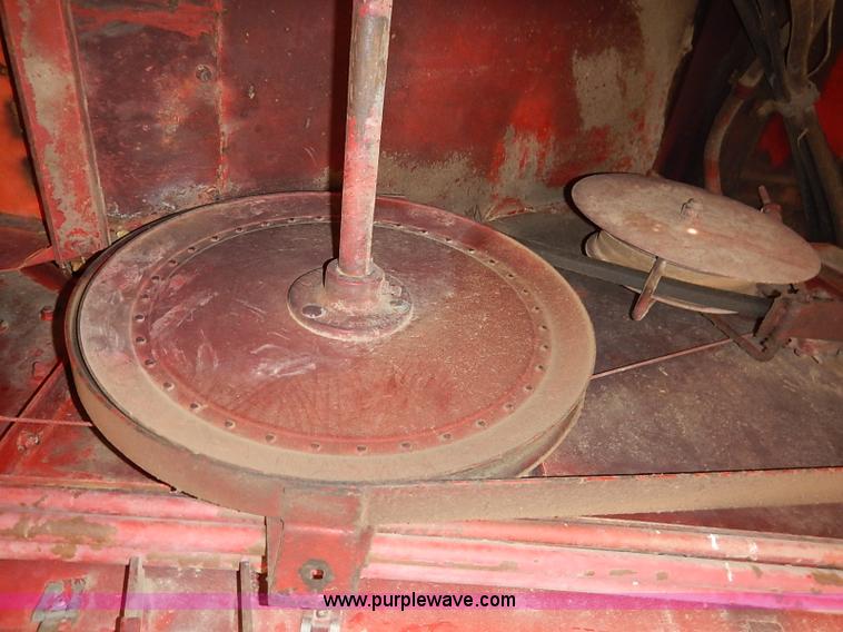 image for item I5237 1988 Case IH 1680 Axial-Flow combine