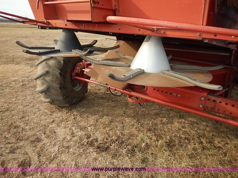 image for item I5237 1988 Case IH 1680 Axial-Flow combine
