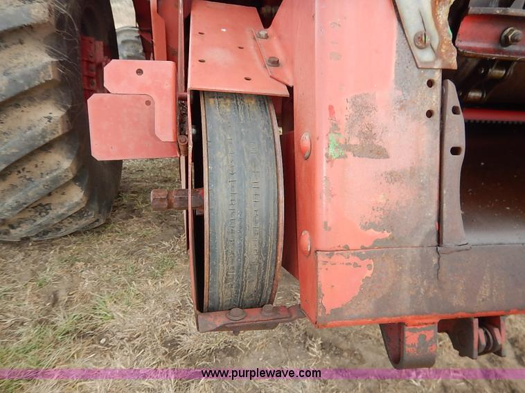 image for item I5237 1988 Case IH 1680 Axial-Flow combine