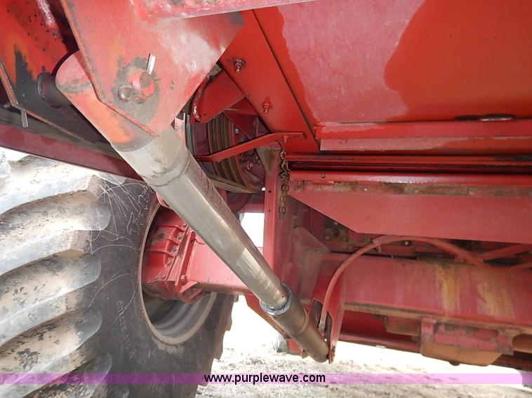 image for item I5237 1988 Case IH 1680 Axial-Flow combine