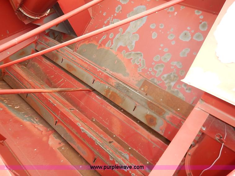 image for item I5237 1988 Case IH 1680 Axial-Flow combine