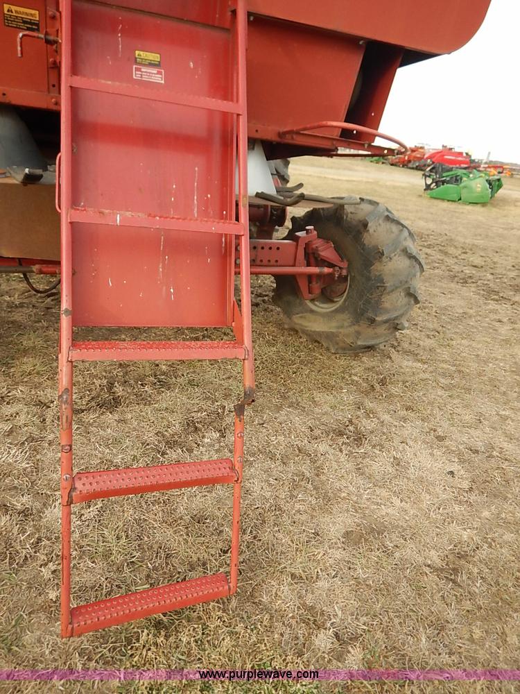 image for item I5237 1988 Case IH 1680 Axial-Flow combine