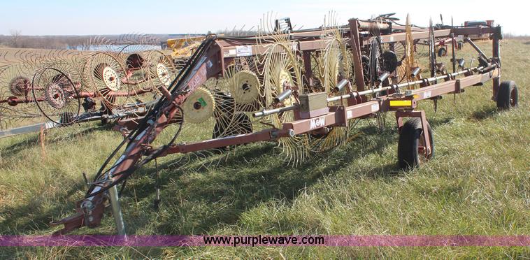 image for item I5937 M&W DF12 wheel rake