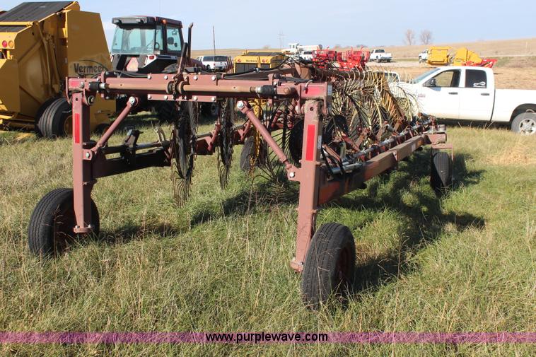 image for item I5937 M&W DF12 wheel rake