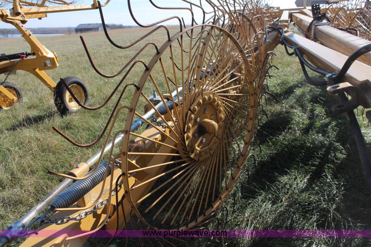 image for item I5938 2009 Vermeer WRX wheel rake