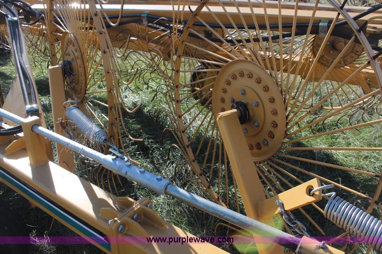 image for item I5938 2009 Vermeer WRX wheel rake