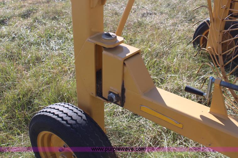 image for item I5938 2009 Vermeer WRX wheel rake