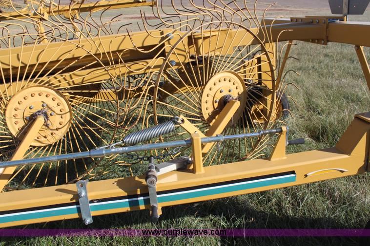 image for item I5938 2009 Vermeer WRX wheel rake