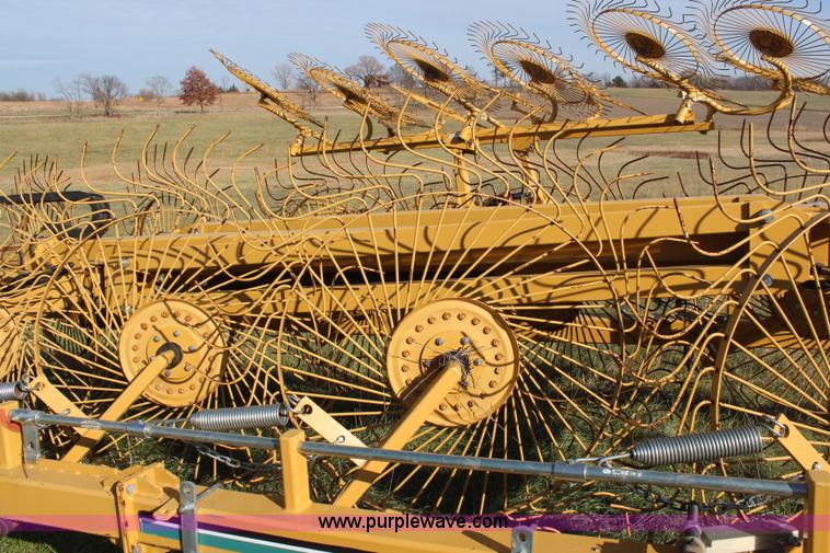 image for item I5938 2009 Vermeer WRX wheel rake